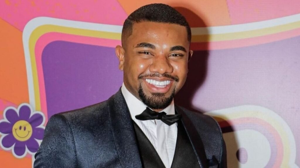 Davi Brito rebate jornalista após apresentador revelar decepção com ex-BBB: "Problema seu"