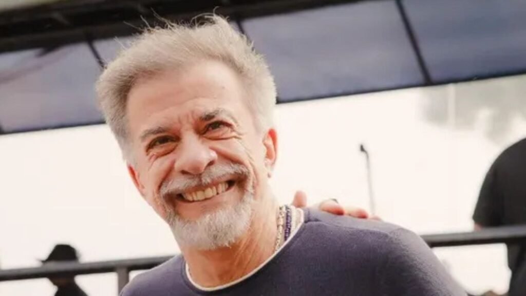 Soltou o verbo! Diretor de seriado baiano critica emissora de TV por antecipar programa: "falta de respeito"