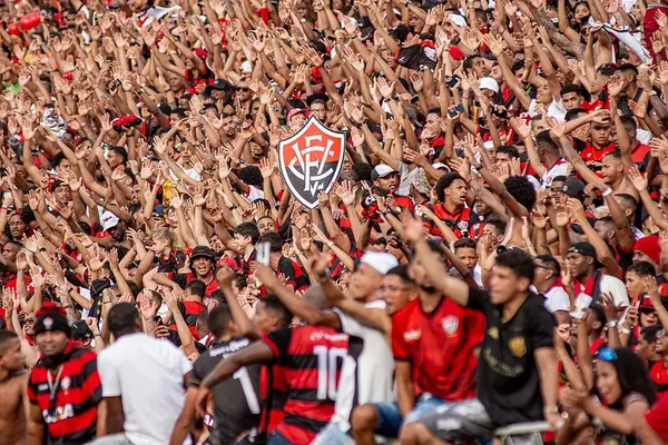 Barradão é o único estádio do Brasileirão a atingir 100% de lotação; Vitória encerra ano com triunfo e recorde