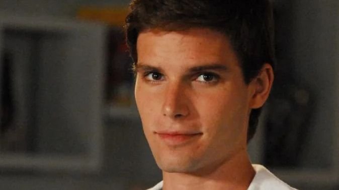 Bomba! Ex-galã da Globo, Jonatas Faro pode ser preso; saiba motivo