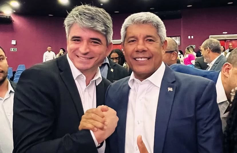 Com apoio de Jerônimo, deputado Marcone disputará eleição para presidente do Vitória