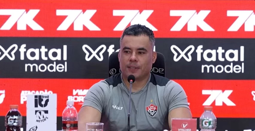 Jair Ventura celebra vitória e reação do Vitória no Brasileirão