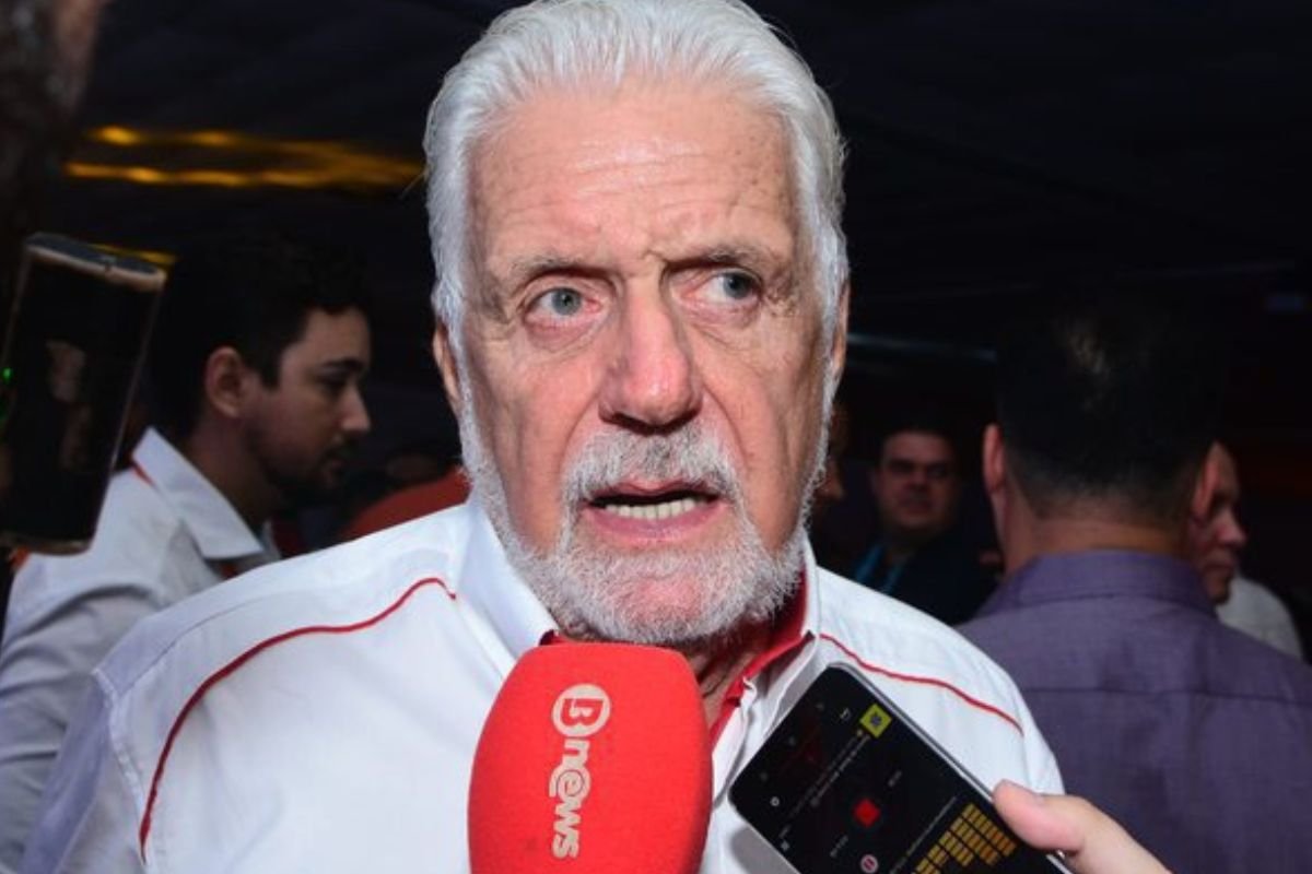 Jaques Wagner celebra Lula após IBGE apontar redução da pobreza: "Obrigado"