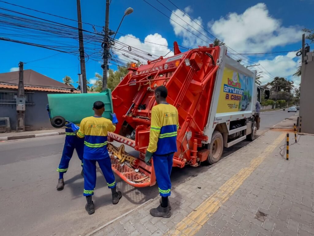 Mutirões, reciclagem e cuidado com a cidade marcam a limpeza urbana de Lauro de Freitas em 2025 -