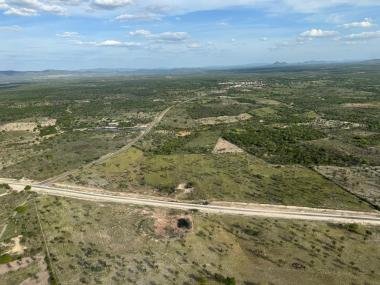 Obra de pavimentação na BA-120 é retomada e Governo antecipa previsão de entrega para 2026 | SECOM