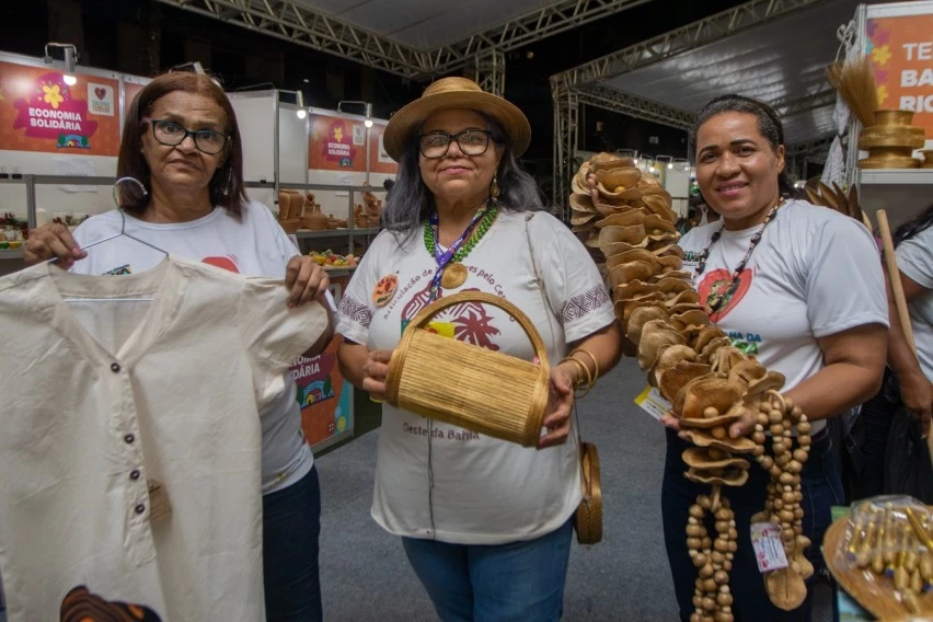 Público de Salvador encontra opções diversificadas e exclusivas de presentes na 16ª Feira da Agricultura Familiar e Economia Solidária
