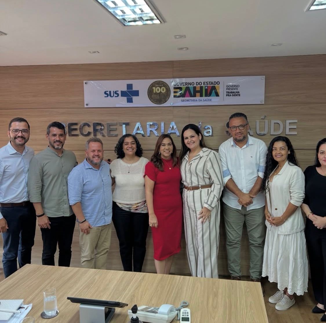Secretaria de Saúde de Lauro de Freitas fortalece parceria com a SESAB em reunião institucional