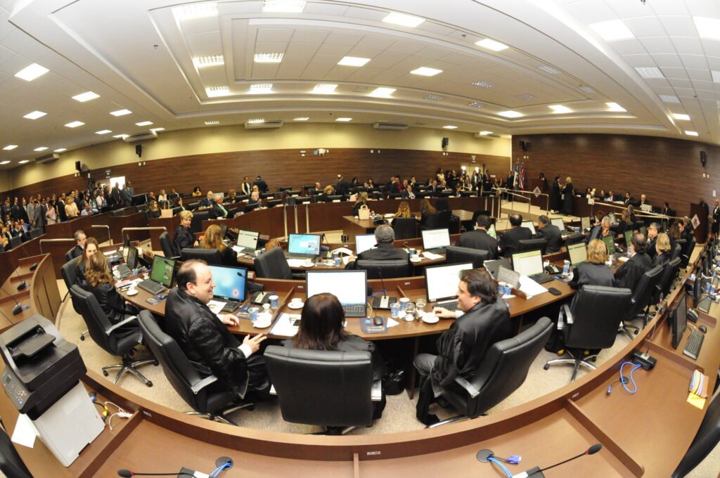 Última sessão plenária do TJBA definirá ocupação de sete vagas de desembargador e cadeira no TRE