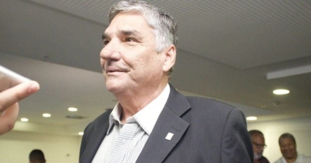 Bomba! Presidente de clube baiano faz graves acusações contra ex-diretor do time; saiba mais