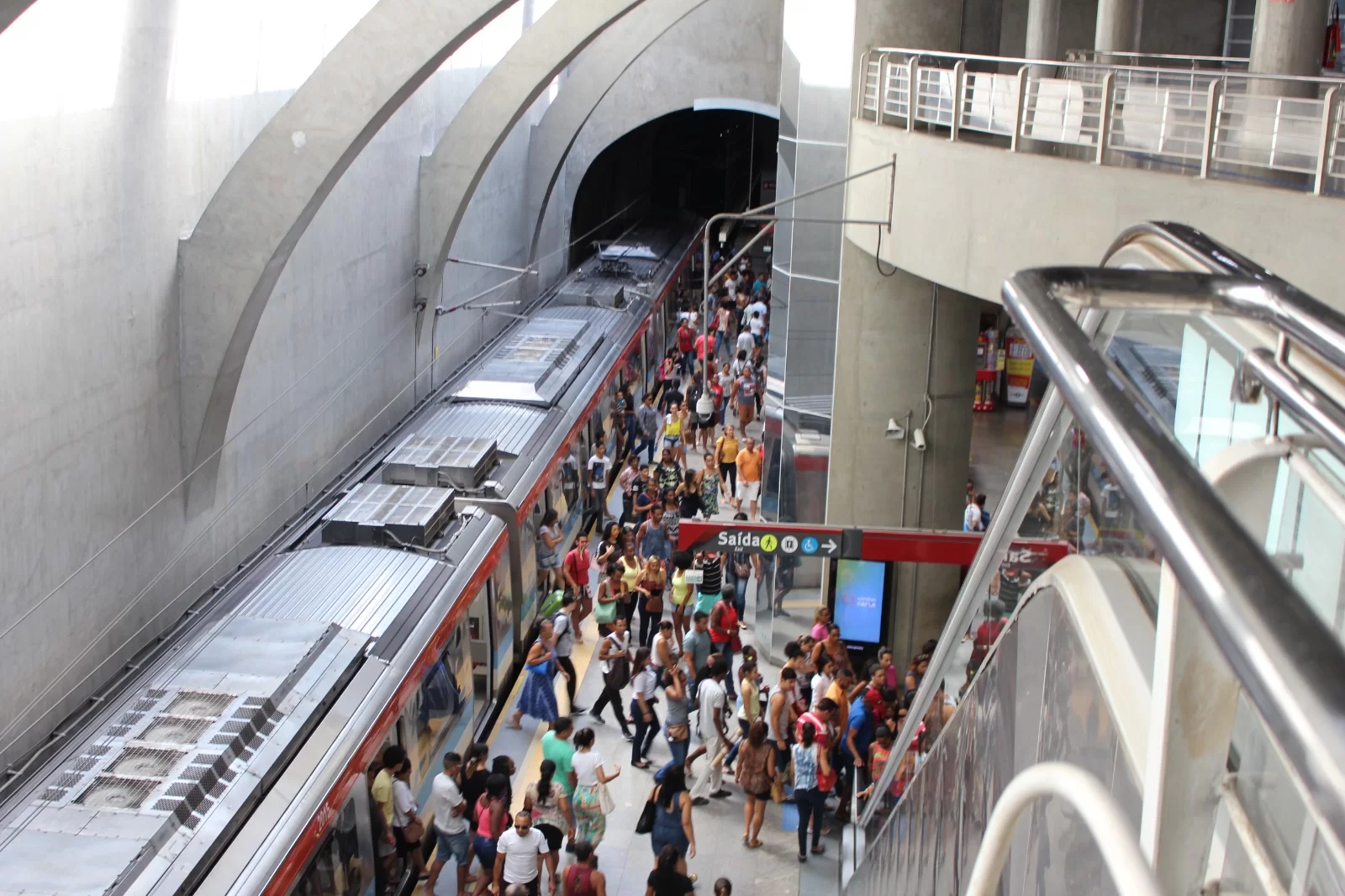 Metrô Bahia oferece vaga de emprego para Agente de Atendimento