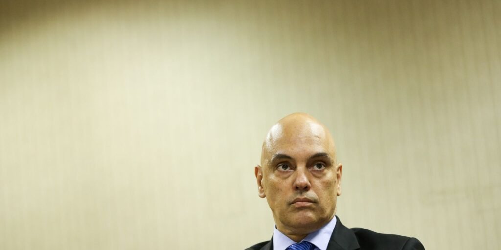 Moraes nega encontro com ex-presidente do BRB na casa de Vorcaro