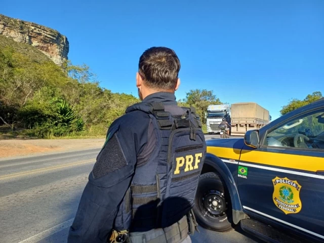 PRF aponta queda de acidentes graves e infrações perigosas na Bahia em 2025