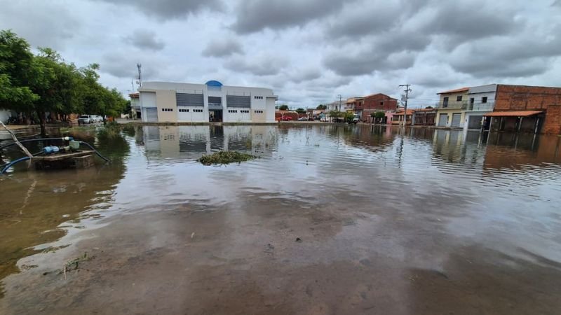 Alerta de chuva intensa: Salvador e mais 436 cidades da Bahia estão sob risco de temporais; veja lista