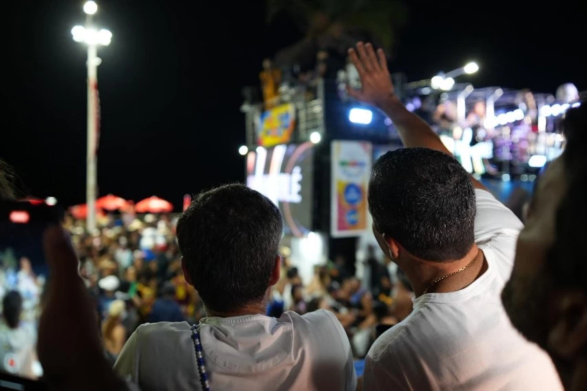 Bruno Reis destaca apoio aos ambulantes no Carnaval de Salvador com 7 mil refeições diárias e transporte gratuitos