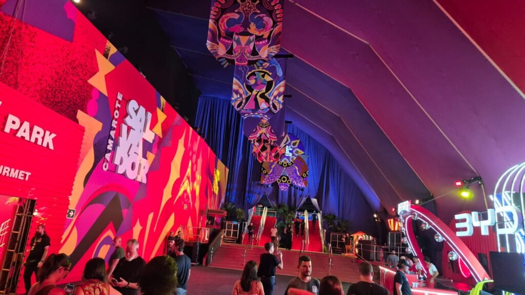 Camarote Salvador é inaugurado com tema inédito e aposta em mistura de ritmos no Carnaval 2026; veja fotos