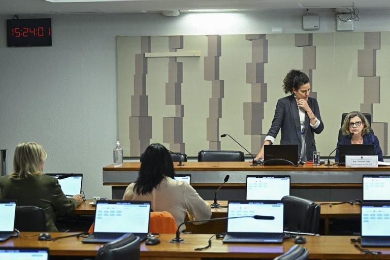 Comissão repudia decisões que relativizam estupro de vulnerável - Notícias