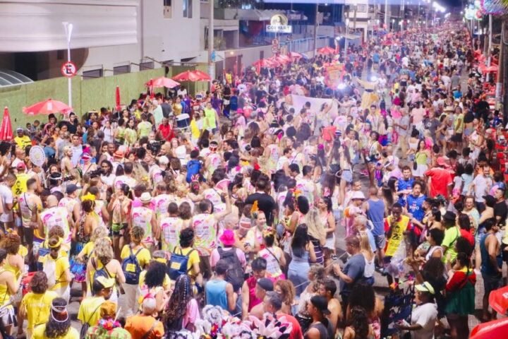 Habeas Copos desfila na última noite do pré-carnaval de Salvador; veja programação