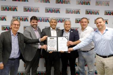 Governo do Estado assina ordem de serviço para construção de ponte em Alcobaça | SECOM