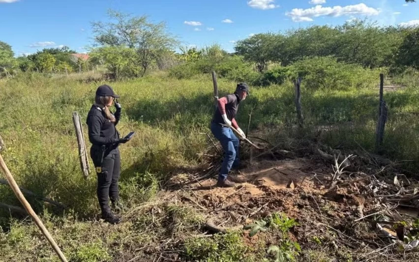 Corpo de homem é encontrado no quintal de uma residência em Ponto Novo