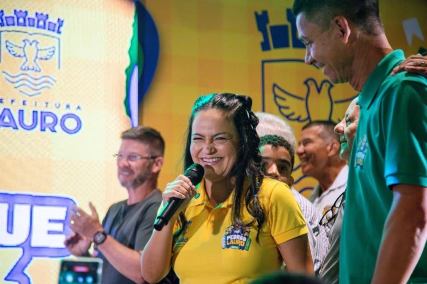 Débora Regis divulga grade do Pedrão de Lauro 2026 com grandes nomes da música e do forró