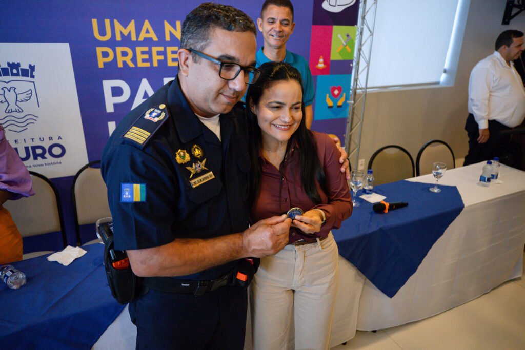 Prefeita Débora Regis recebe selo “Compromisso por um Município Seguro 2026”, concedido pelo MPBA -
