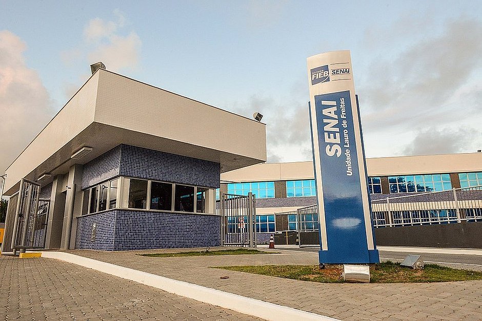 Prefeitura de Lauro de Freitas abre inscrições para cursos gratuitos de qualificação profissional -