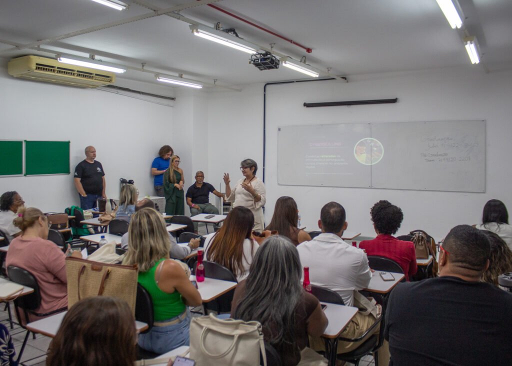 Prefeitura promove palestra sobre segurança digital e proteção de menores no ambiente virtual -