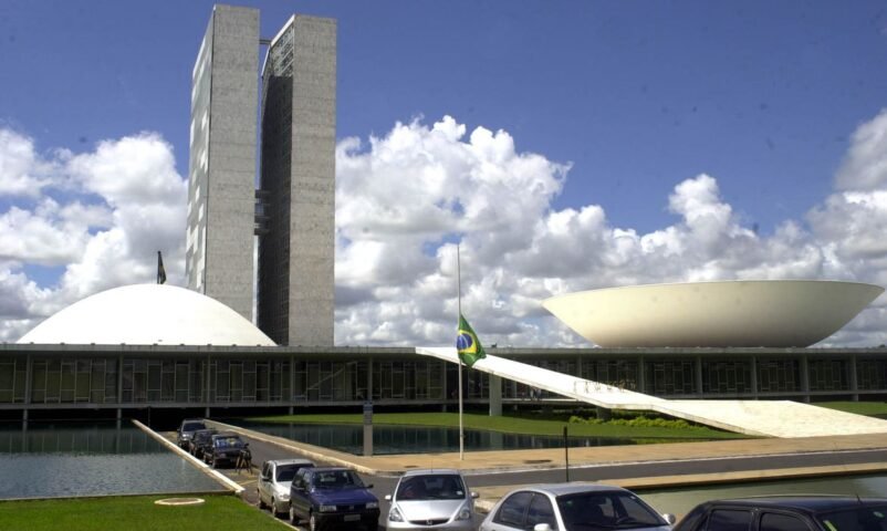 a política é dinâmica e há uma regra imutável em Brasília