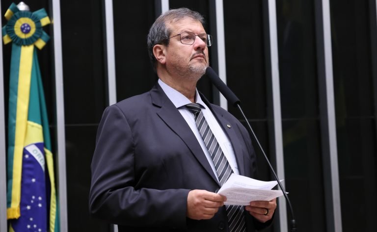 Discussão e votação de propostas legislativas. Dep. Alexandre Lindenmeyer (PT-RS)