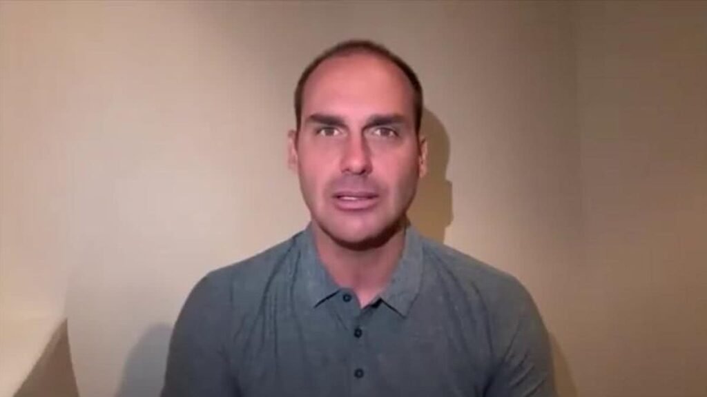 Eduardo Bolsonaro diz que fez novo pedido de sanções contra Moraes em reunião com Trump