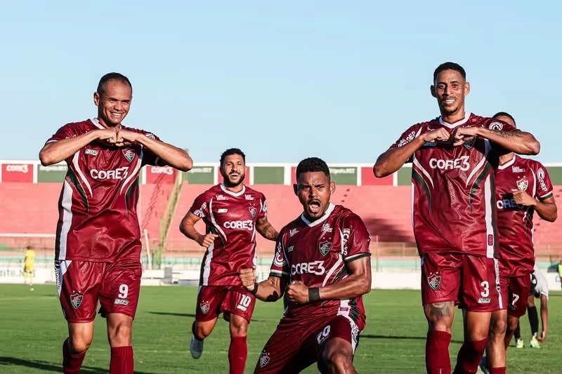 Fluminense de Feira é campeão da Série B do Baianão