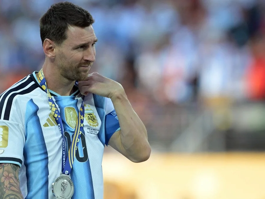Lionel Messi anuncia aposentadoria da seleção argentina aos 39 anos