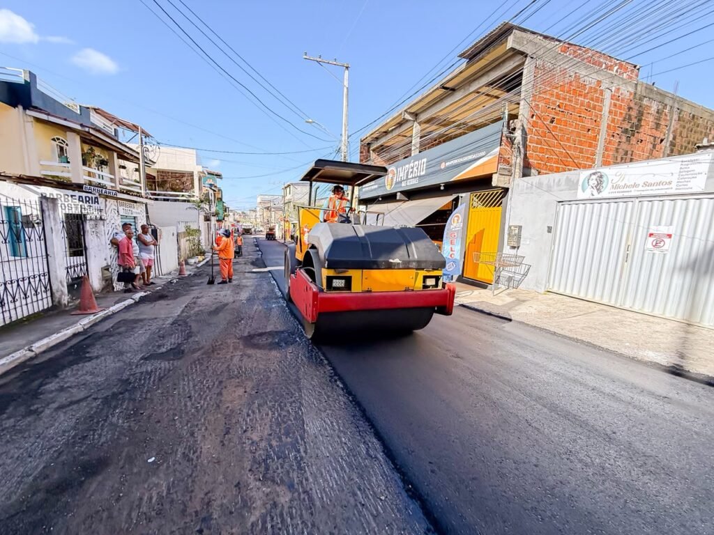  Pavimenta Lauro segue transformando vias de Itinga com recuperação asfáltica -