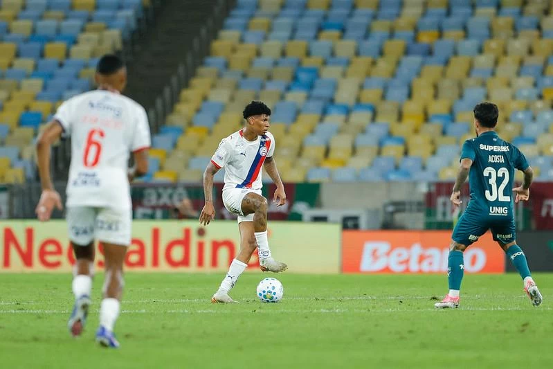 Ronaldo brilha, Marcos Victor se destaca e Bahia arranca empate com o Fluminense no Maracanã