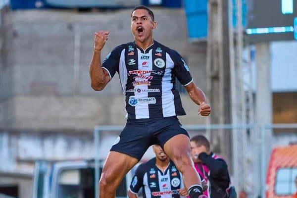 Vitória dá chapéu no Sport e acerta contratação de artilheiro que marcou 24 gols pelo ASA