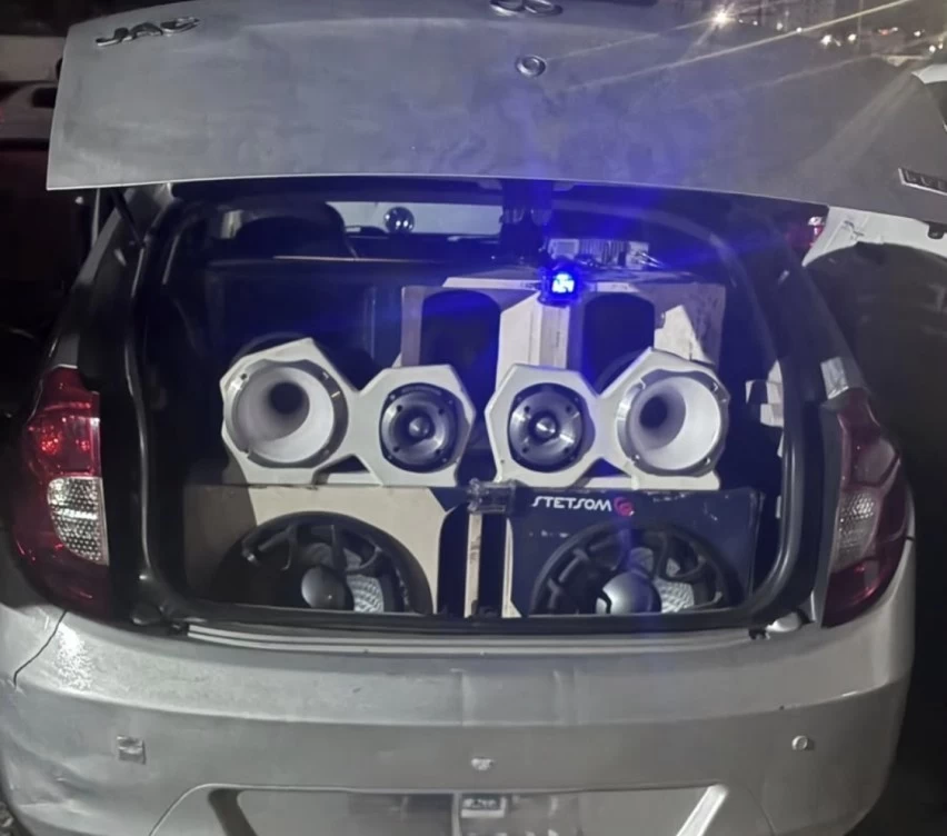 dois veículos são apreendidos por poluição sonora em Alto da Terezinha