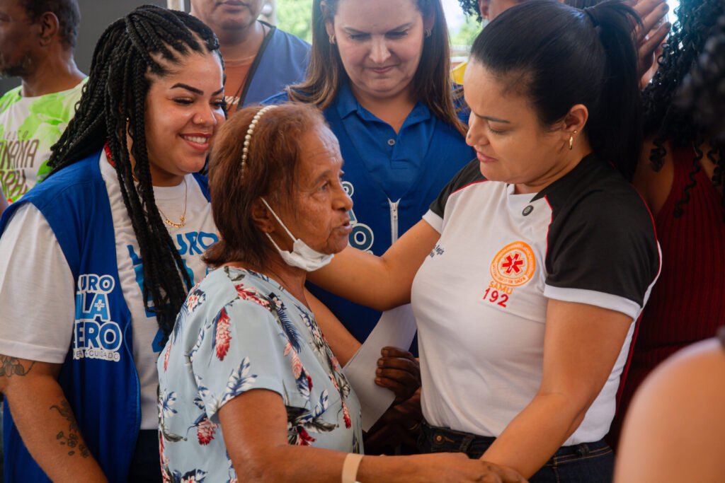 Débora Regis acompanha início da 7ª edição do Fila Zero nos conjuntos habitacionais Dona Lindu e Brisas -