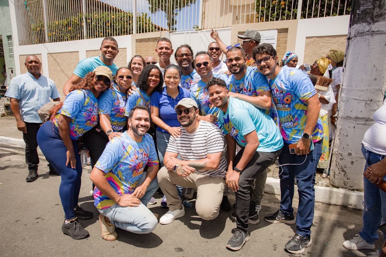 Prefeita Debora Regis acompanha cortejo na Micareta de Portão e destaca valorização da cultura do município -