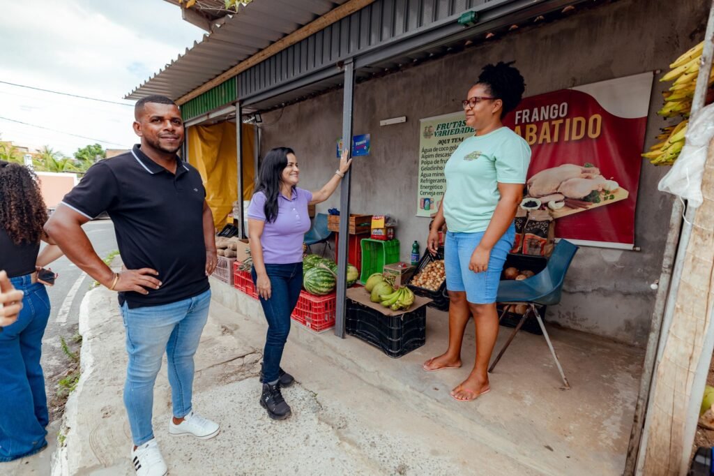 Prefeita Débora Regis assina Ordem de Serviço para requalificação da Praça da Paz no Parque São Paulo -