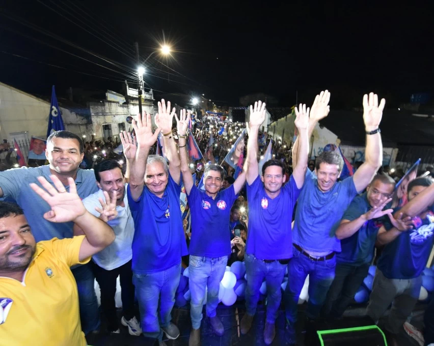 ‘Mar Azul’ toma conta de Amargosa e ACM Neto afirma: “sentimento forte de mudança”