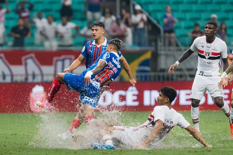 Bahia vence São Paulo por 3 a 2 na Fonte Nova e chega aos 53 pontos