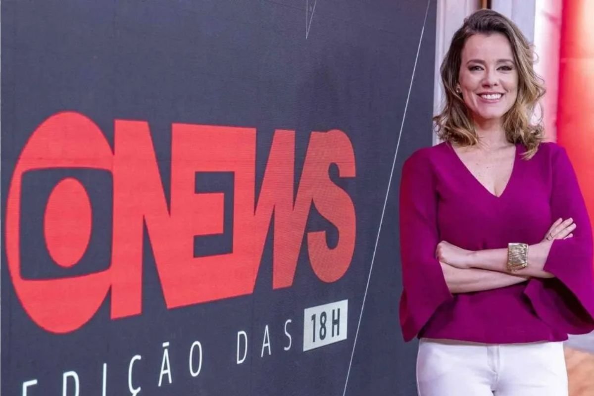 Jornalista da Globonews debocha de Flávio Bolsonaro e se declara presidente
