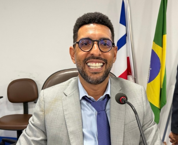 Sapucaia propõe parquinhos adaptados para crianças com autismo e deficiência em Lauro de Freitas -