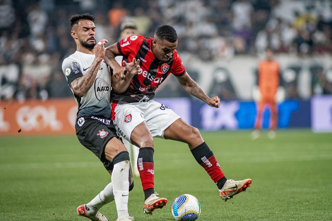 Vitória tem risco de queda de 6,8% e vantagem sobre o Corinthians